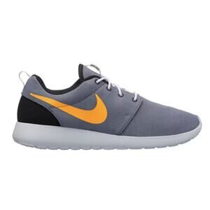 New Nike Roshe One Men's size 6 Women's 7.5